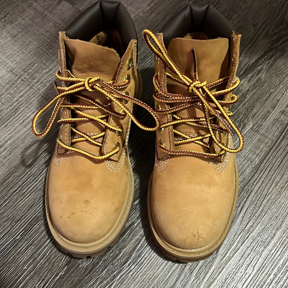 Timberland Boots - Picture 2 of 4